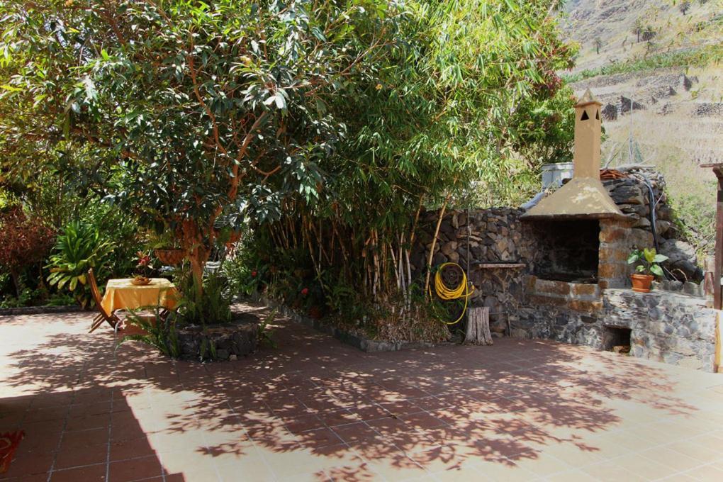 Casa Rural Los Aromos - Wunderschones Landhaus Mit Meerblick Hermigua Exterior photo